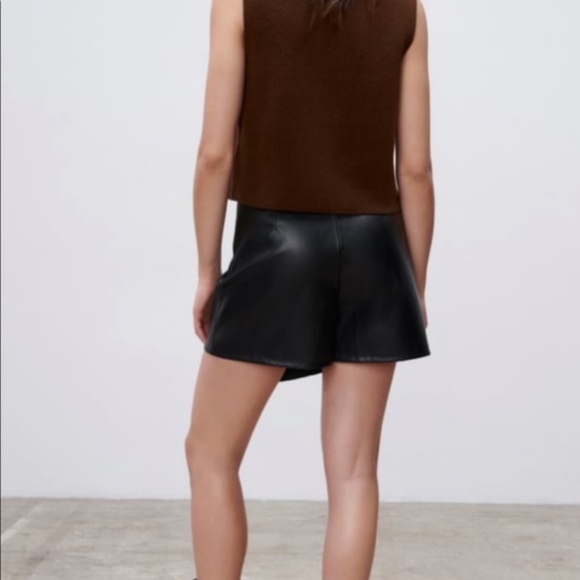 NWT Zara black faux leather skort - Picture 3 of 7